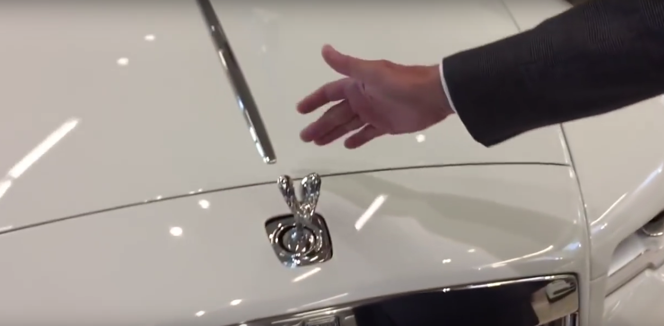 Czy da się ukraść znaczek Rolls Royce? Nie tak łatwo! Czy da się ukraść znaczek Rolls Royce? Nie tak łatwo!